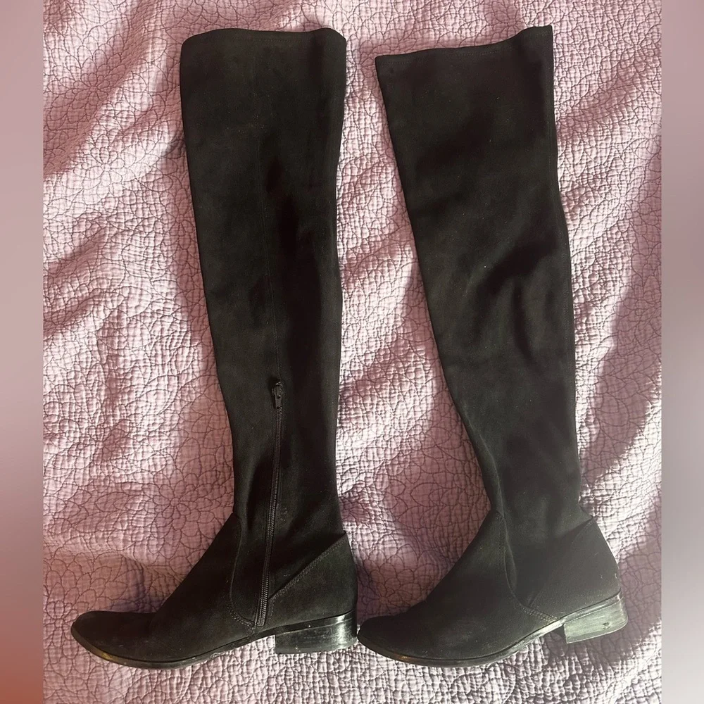 Black thigh high ALDO boots. Gently worn- great with a mini skirt or some jeans! - Picture 3 of 4